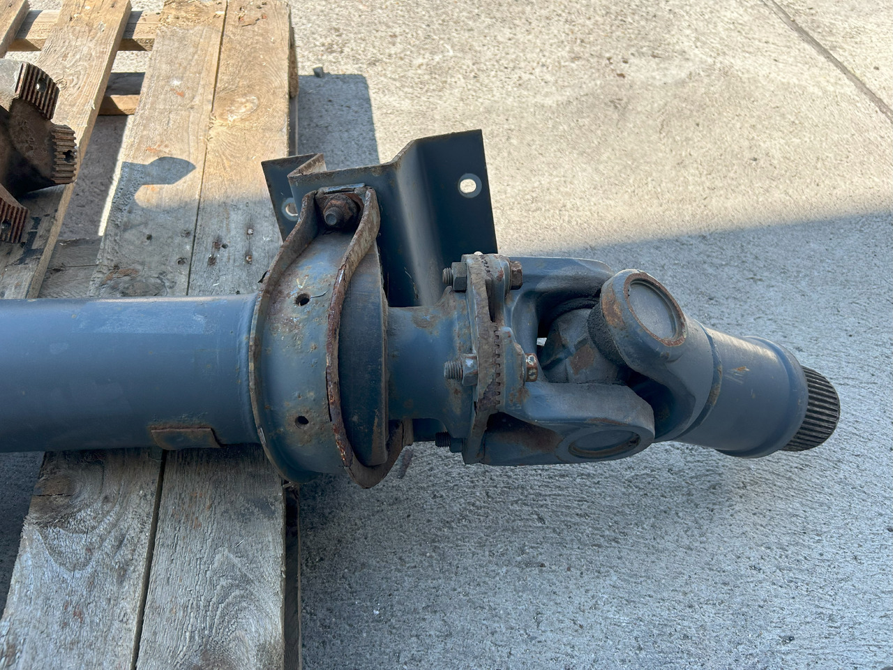 DAF XF 106 480 DRIVE SHAFT - Kardan: obrázek 4 DAF XF 106 480 DRIVE SHAFT - Kardan: obrázek 4