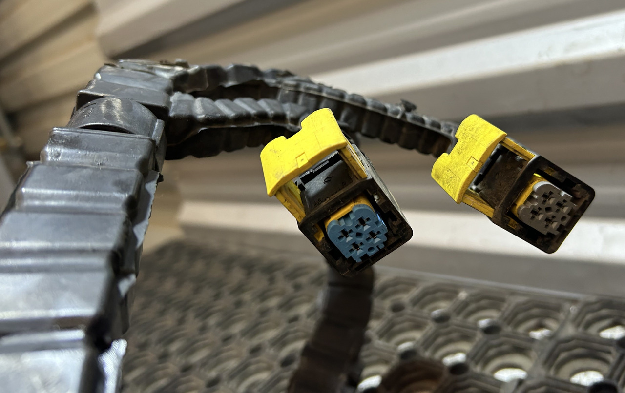 DAF XF 106 480 HARNESS INSTALLATION OF CATALYTIC CONVERTER - Kabely/ Vodiče: obrázek 4 DAF XF 106 480 HARNESS INSTALLATION OF CATALYTIC CONVERTER - Kabely/ Vodiče: obrázek 4