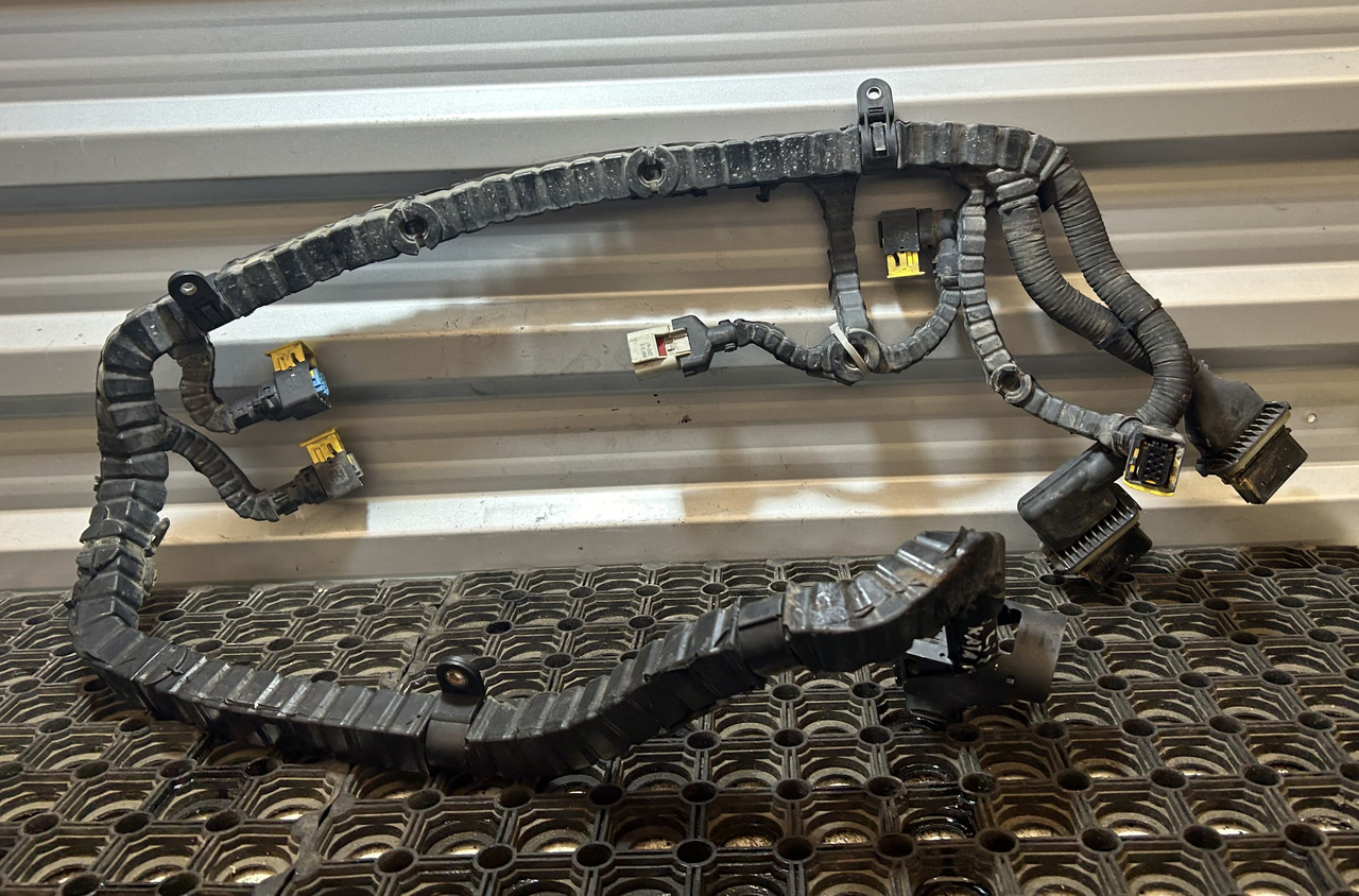 DAF XF 106 480 HARNESS INSTALLATION OF CATALYTIC CONVERTER - Kabely/ Vodiče: obrázek 1 DAF XF 106 480 HARNESS INSTALLATION OF CATALYTIC CONVERTER - Kabely/ Vodiče: obrázek 1