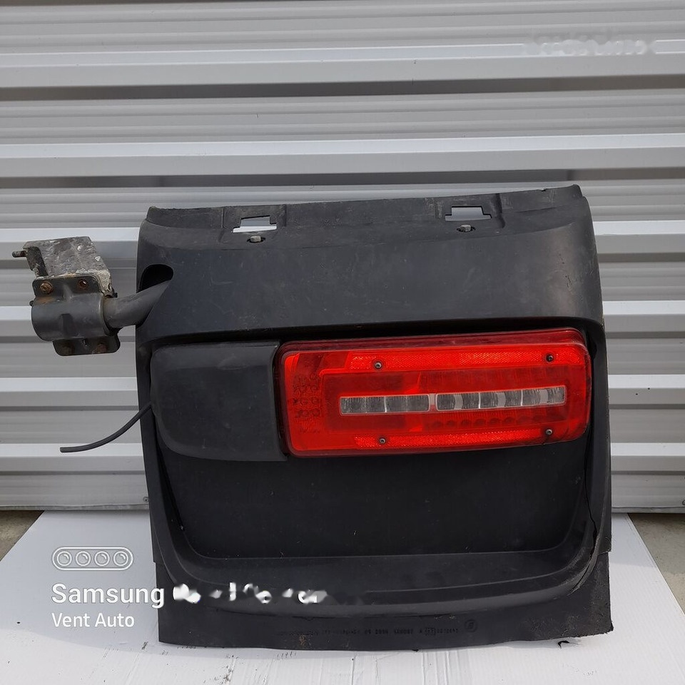 DAF XF 106 truck - Křídlo pro Nákladní auto: obrázek 2 DAF XF 106 truck - Křídlo pro Nákladní auto: obrázek 2