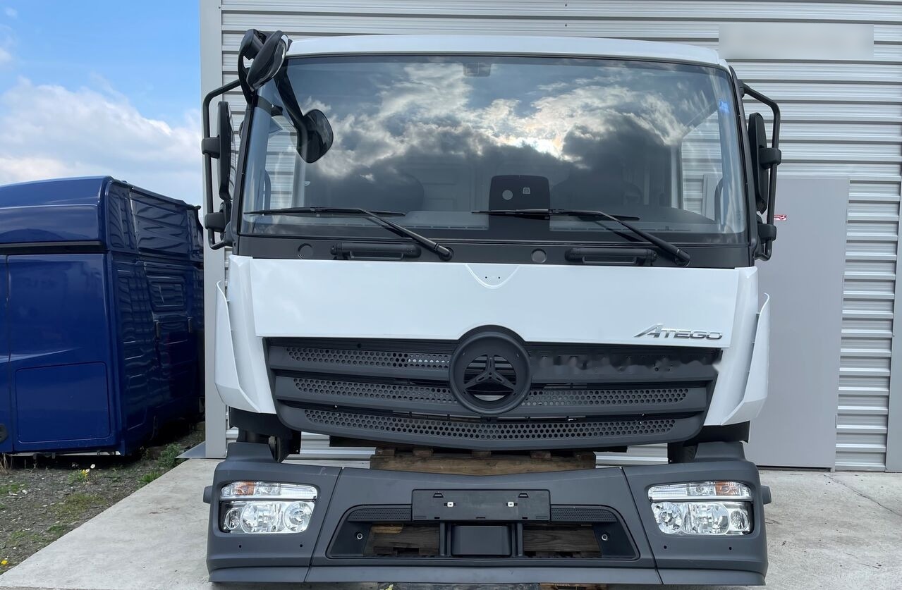 FRONT BUMPER COMPLETE EXTRA COST 800EU Mercedes-Benz ATEGO S-cab ClassicSpace, 2.30 m 2023 Mercedes-Benz ATEGO truck - Kabina pro Nákladní auto: obrázek 1 FRONT BUMPER COMPLETE EXTRA COST 800EU Mercedes-Benz ATEGO S-cab ClassicSpace, 2.30 m 2023 Mercedes-Benz ATEGO truck - Kabina pro Nákladní auto: obrázek 1