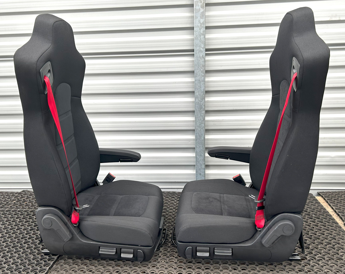 Nový Sedaček IVECO NEW SET OF SEATS IVECO S-WAY: obrázek 20