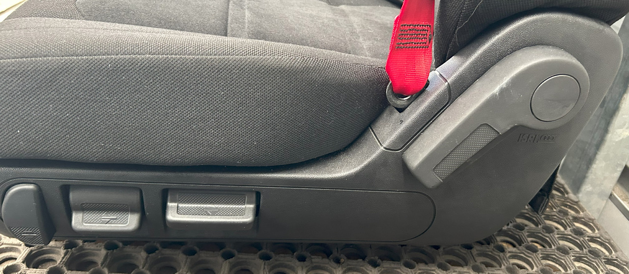 Nový Sedaček IVECO NEW SET OF SEATS IVECO S-WAY: obrázek 9