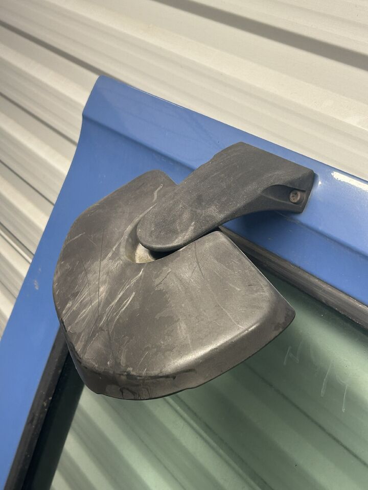 MERCEDES ACTROS MP4 DOOR RIGHT EITH RAMP MIRROR - Dveře a díly: obrázek 5 MERCEDES ACTROS MP4 DOOR RIGHT EITH RAMP MIRROR - Dveře a díly: obrázek 5