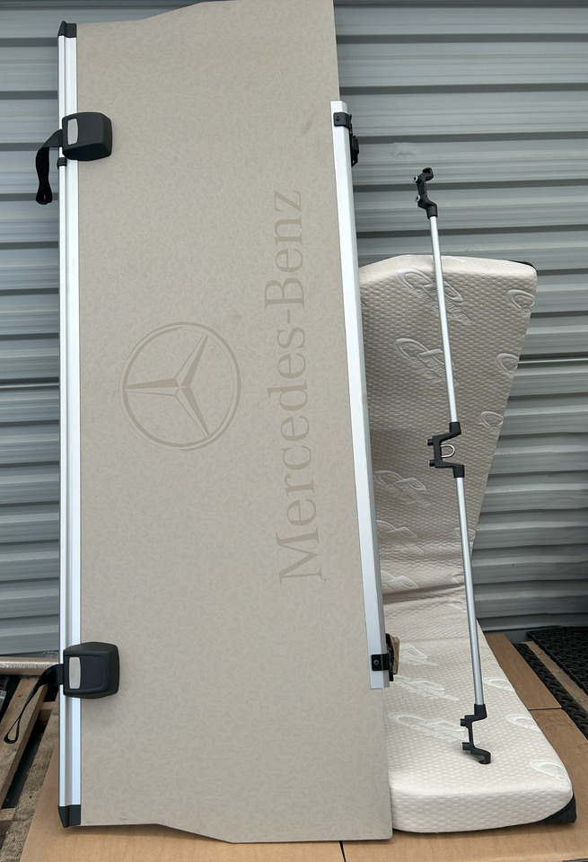MERCEDES ACTROS MP4 UPPER BED COUCH WITH MATTRESS PREMIUM COMFORT - Univerzální díl: obrázek 1 MERCEDES ACTROS MP4 UPPER BED COUCH WITH MATTRESS PREMIUM COMFORT - Univerzální díl: obrázek 1
