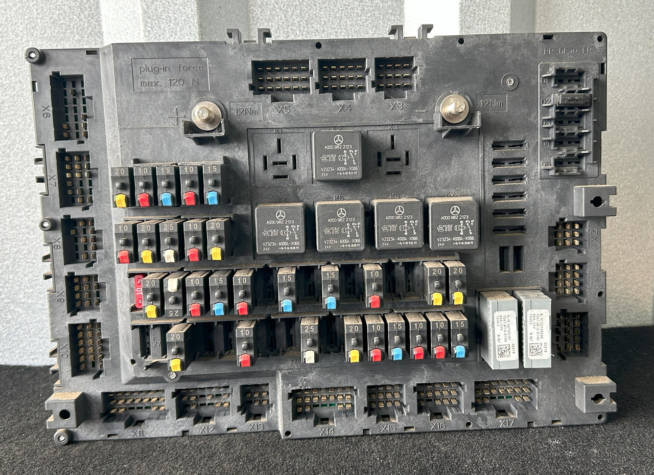 MERCEDES AROCS MP4 A FUSE MODULE SAM - Pojistka: obrázek 3 MERCEDES AROCS MP4 A FUSE MODULE SAM - Pojistka: obrázek 3
