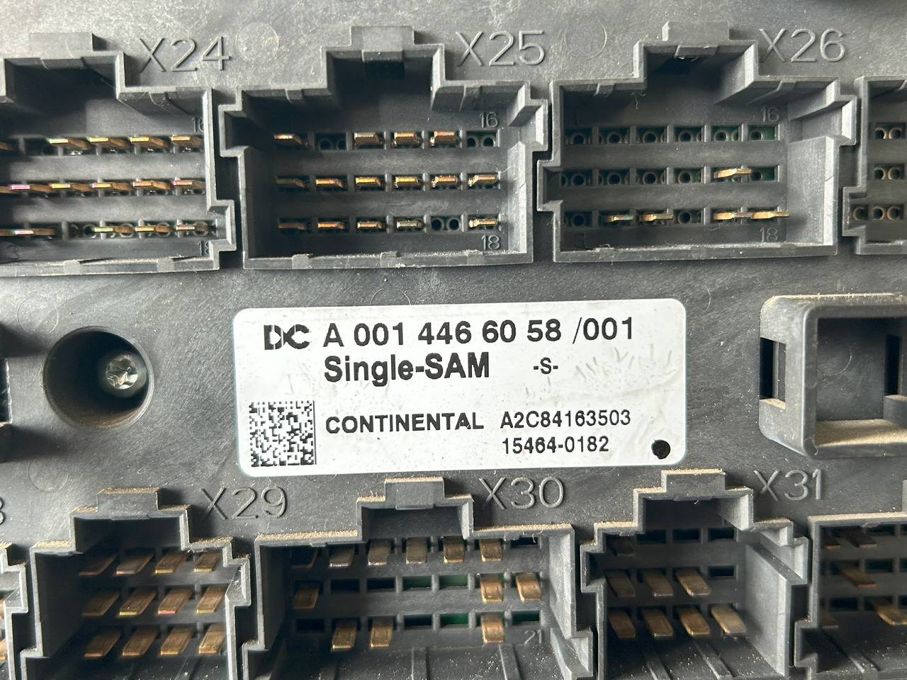 MERCEDES AROCS MP4 A FUSE MODULE SAM - Pojistka: obrázek 2 MERCEDES AROCS MP4 A FUSE MODULE SAM - Pojistka: obrázek 2