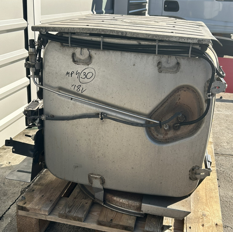 MERCEDES-BENZ ACTROS MP4 DPF CATALYTIC CONVERTER A0084901912 A0094905612 - Katalyzátor výfukových plynů pro Nákladní auto: obrázek 2 MERCEDES-BENZ ACTROS MP4 DPF CATALYTIC CONVERTER A0084901912 A0094905612 - Katalyzátor výfukových plynů pro Nákladní auto: obrázek 2