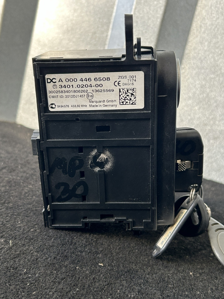 MERCEDES-BENZ ACTROS MP4 START/STOP IGNITION SWITCH - Palubní deska pro Nákladní auto: obrázek 4 MERCEDES-BENZ ACTROS MP4 START/STOP IGNITION SWITCH - Palubní deska pro Nákladní auto: obrázek 4