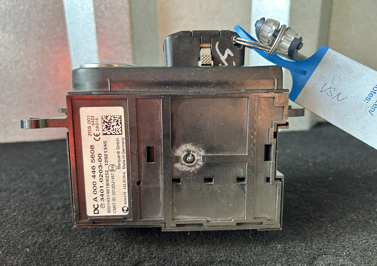 MERCEDES-BENZ ACTROS MP4 START/STOP IGNITION SWITCH - Palubní deska pro Nákladní auto: obrázek 3 MERCEDES-BENZ ACTROS MP4 START/STOP IGNITION SWITCH - Palubní deska pro Nákladní auto: obrázek 3