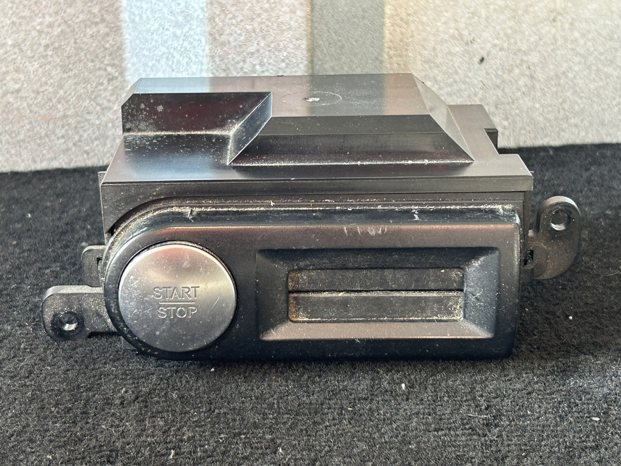 MERCEDES-BENZ ACTROS MP4 START/STOP IGNITION SWITCH - Palubní deska pro Nákladní auto: obrázek 1 MERCEDES-BENZ ACTROS MP4 START/STOP IGNITION SWITCH - Palubní deska pro Nákladní auto: obrázek 1