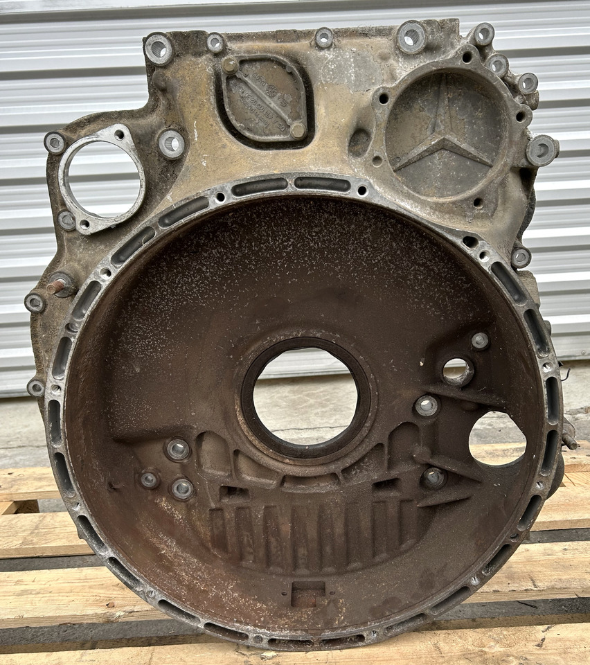 MERCEDES CLUTCH TIMING HOUSING ACTROS MP4 - Rozvodový hřídel: obrázek 2 MERCEDES CLUTCH TIMING HOUSING ACTROS MP4 - Rozvodový hřídel: obrázek 2