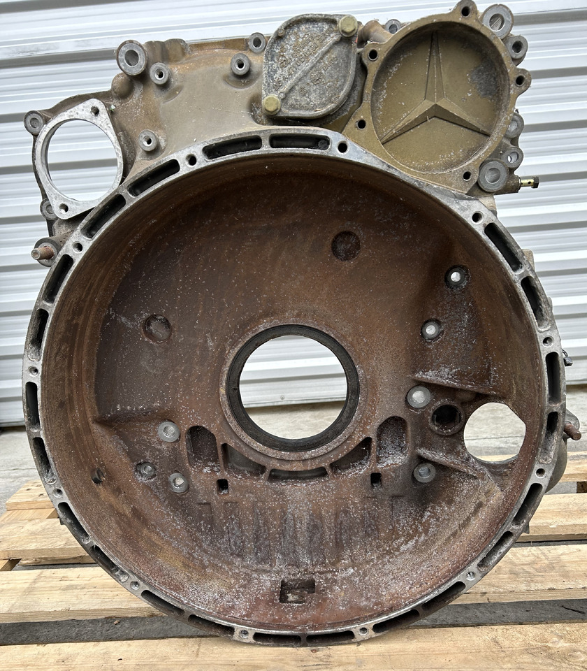 MERCEDES CLUTCH TIMING HOUSING ACTROS MP4 - Rozvodový hřídel: obrázek 2 MERCEDES CLUTCH TIMING HOUSING ACTROS MP4 - Rozvodový hřídel: obrázek 2