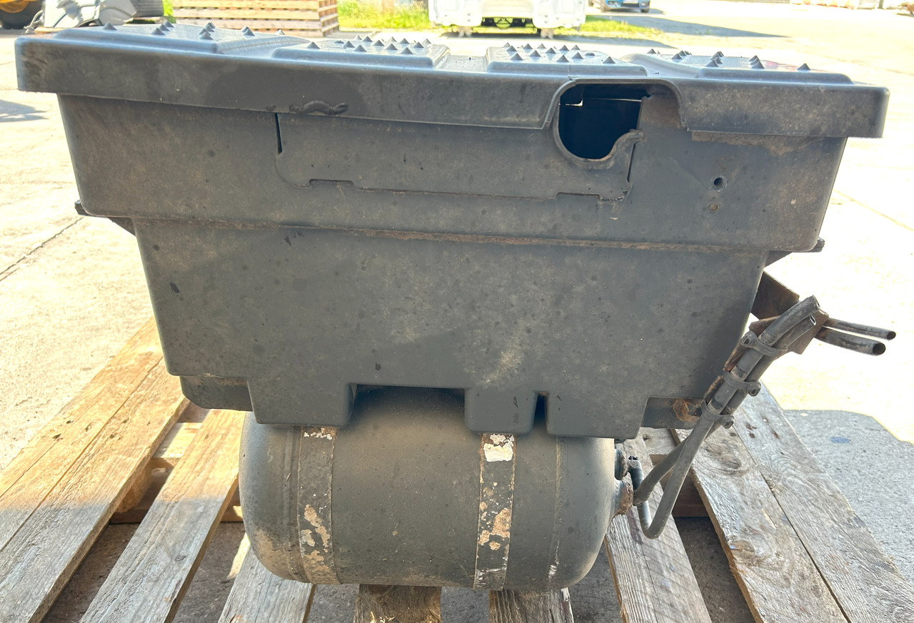 Akumulátor pro Nákladní auto Mercedes AROCS MP4 BATTERY BOX WITH CYLINDERS: obrázek 7