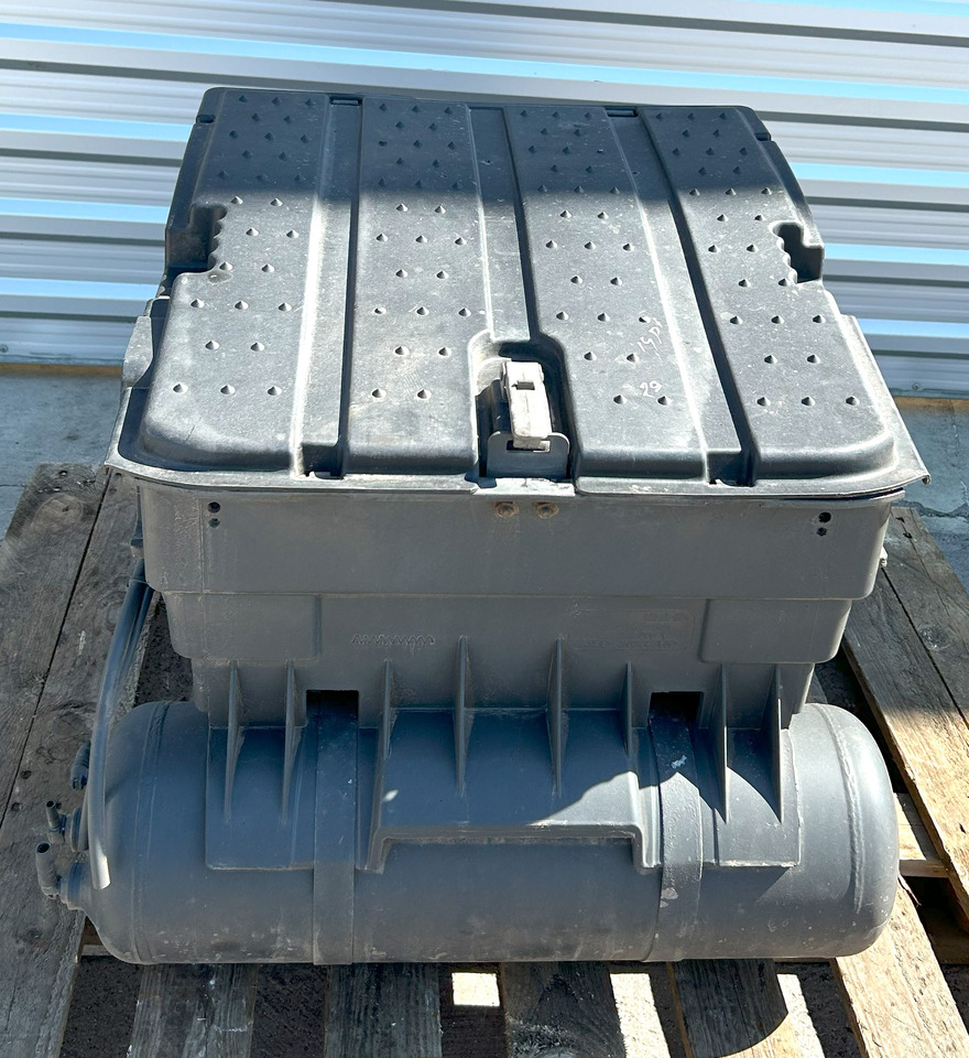 Mercedes AROCS MP4 BATTERY BOX WITH CYLINDERS - Akumulátor pro Nákladní auto: obrázek 3 Mercedes AROCS MP4 BATTERY BOX WITH CYLINDERS - Akumulátor pro Nákladní auto: obrázek 3