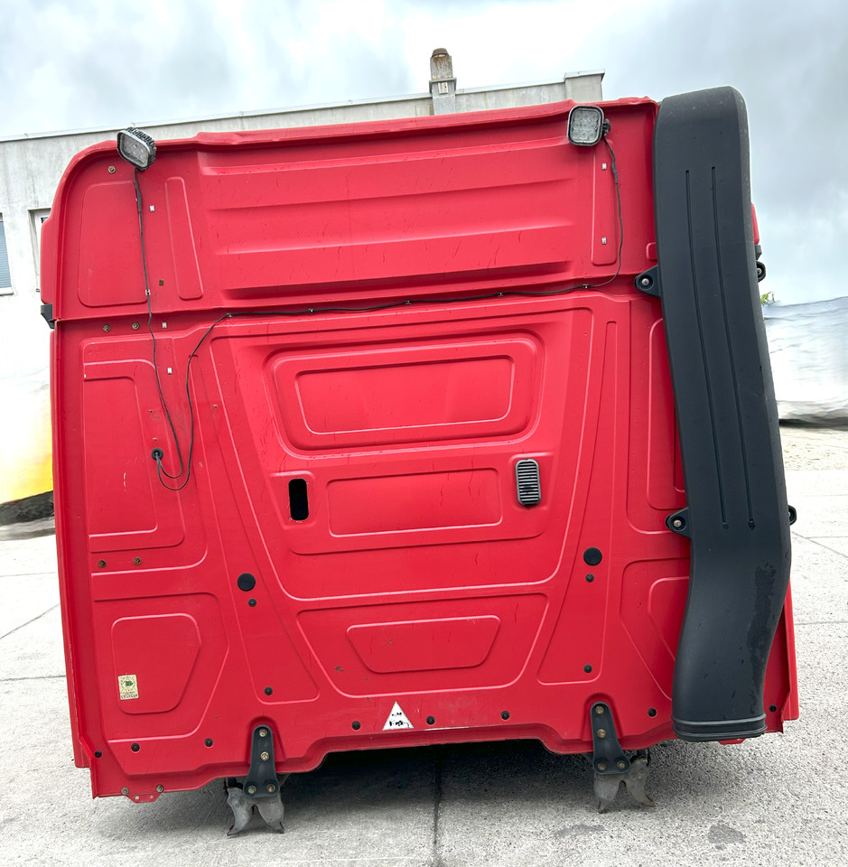 Mercedes Actros MP4 L StreamSpace 2,50 - Kabina: obrázek 2 Mercedes Actros MP4 L StreamSpace 2,50 - Kabina: obrázek 2