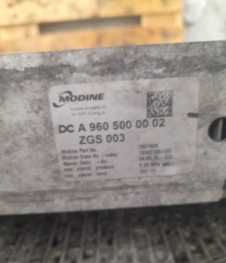 Mercedes-Benz ACTROS MP4 A9605000002 / A9605003601 Mercedes-Benz truck - Chladič pro Nákladní auto: obrázek 5 Mercedes-Benz ACTROS MP4 A9605000002 / A9605003601 Mercedes-Benz truck - Chladič pro Nákladní auto: obrázek 5