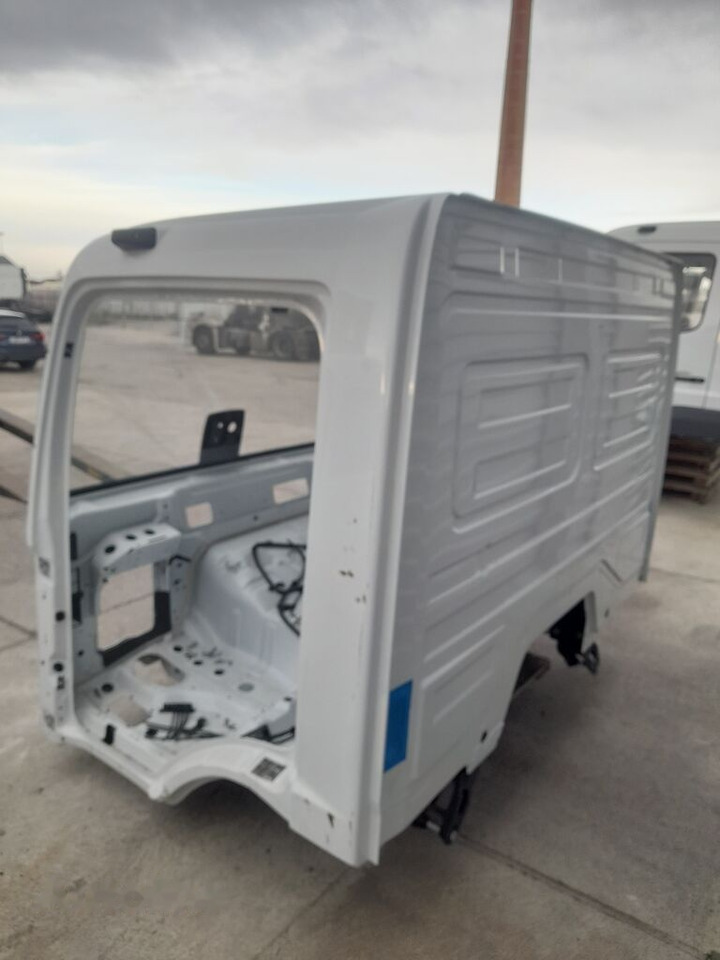 Mercedes-Benz Atego truck - Kabina pro Nákladní auto: obrázek 5 Mercedes-Benz Atego truck - Kabina pro Nákladní auto: obrázek 5