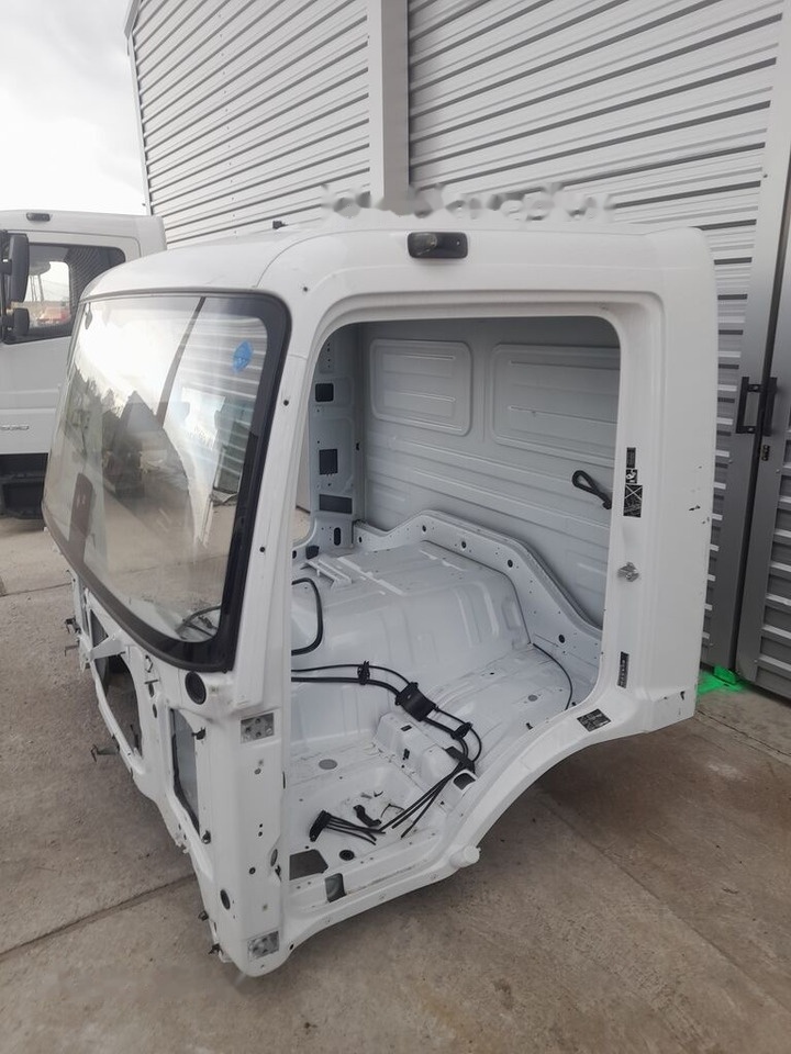 Mercedes-Benz Atego truck - Kabina pro Nákladní auto: obrázek 3 Mercedes-Benz Atego truck - Kabina pro Nákladní auto: obrázek 3