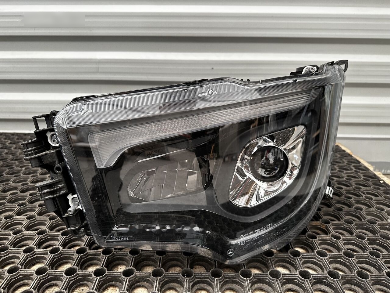 Mercedes-Benz LED ACTROS AROCS MP5 Mercedes-Benz ACTROS MP4 - Světlomet pro Nákladní auto: obrázek 2 Mercedes-Benz LED ACTROS AROCS MP5 Mercedes-Benz ACTROS MP4 - Světlomet pro Nákladní auto: obrázek 2