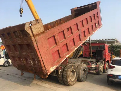 12wheel Sinotruck HOWO -4 380 Tipper Truck Dumper Truck - Sklápěč: obrázek 1 12wheel Sinotruck HOWO -4 380 Tipper Truck Dumper Truck - Sklápěč: obrázek 1