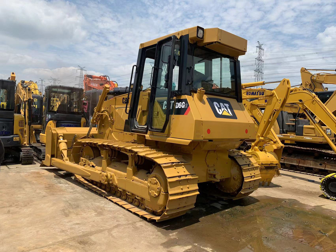 Caterpillar Bulldozer Used Condition CAT D6G, D6G2 Cheap Price - Buldozer: obrázek 2 Caterpillar Bulldozer Used Condition CAT D6G, D6G2 Cheap Price - Buldozer: obrázek 2