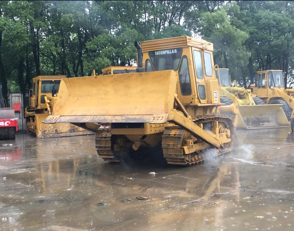 Caterpillar D6D Bulldozer Good Condition Tracked Tractor for Bolivia - Buldozer: obrázek 3 Caterpillar D6D Bulldozer Good Condition Tracked Tractor for Bolivia - Buldozer: obrázek 3