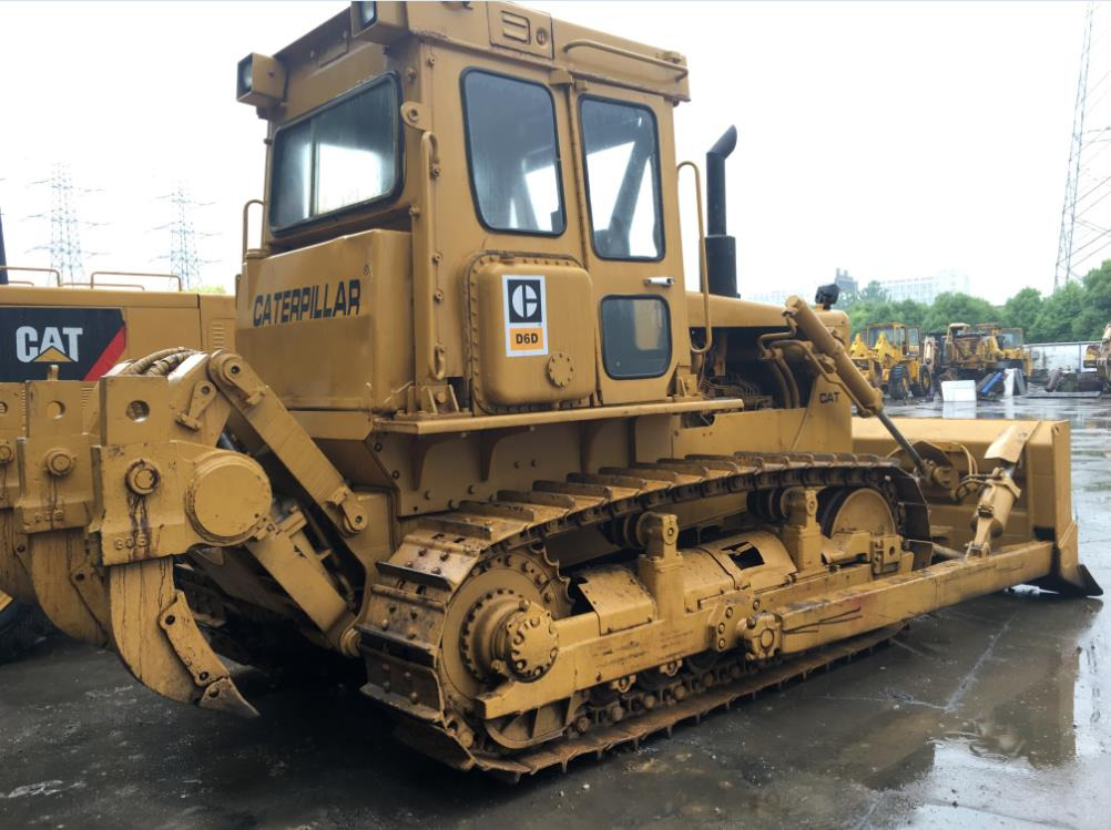 Caterpillar D6D Bulldozer Good Condition Tracked Tractor for Bolivia - Buldozer: obrázek 4 Caterpillar D6D Bulldozer Good Condition Tracked Tractor for Bolivia - Buldozer: obrázek 4