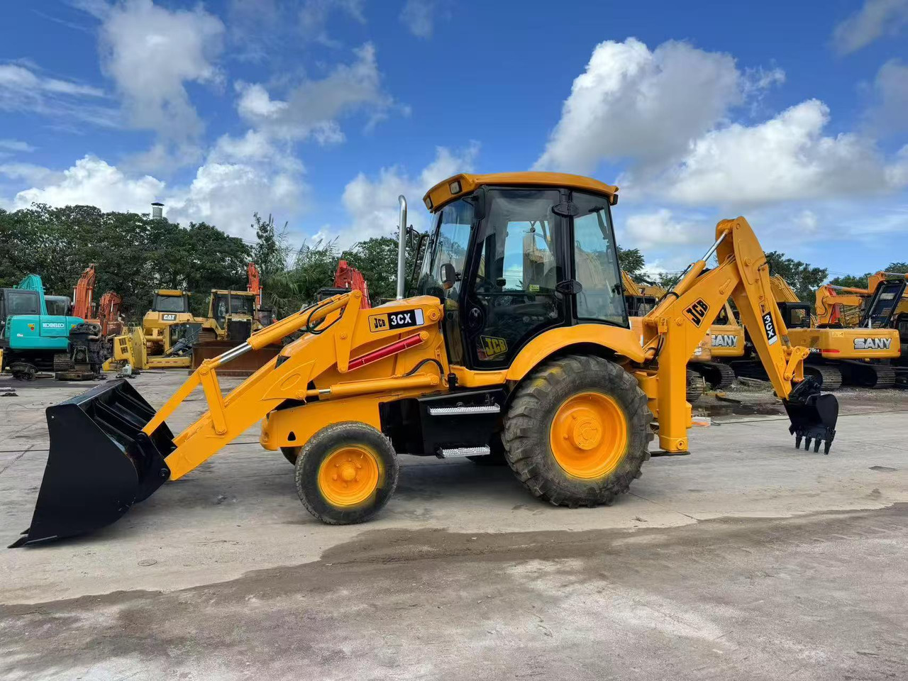 JCB 4x4 Backhoe Loader 3CX Used Condition - Rýpadlo-nakladač: obrázek 2 JCB 4x4 Backhoe Loader 3CX Used Condition - Rýpadlo-nakladač: obrázek 2