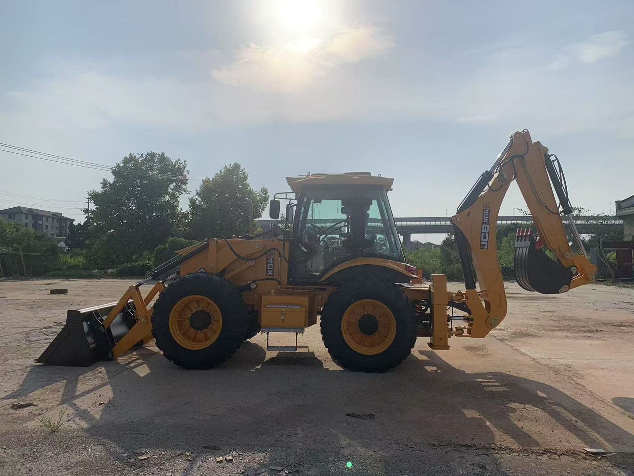 JCB 4x4 Backhoe Loader 4CX, 3CX Brand New Condition - Rýpadlo-nakladač: obrázek 1 JCB 4x4 Backhoe Loader 4CX, 3CX Brand New Condition - Rýpadlo-nakladač: obrázek 1
