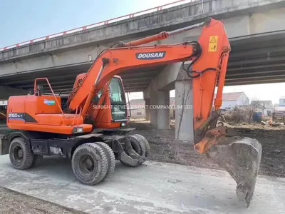 Medium Size Doosan 15t Dh150W-7 2013 Year Wheel Type Excavator - Pásové rýpadlo: obrázek 1 Medium Size Doosan 15t Dh150W-7 2013 Year Wheel Type Excavator - Pásové rýpadlo: obrázek 1