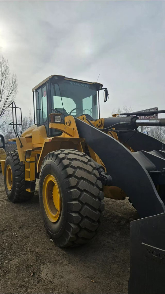 Volvo Wheel Loader L90, L105, L120, L150, L180 Good Price for Bolivia - Kolový nakladač: obrázek 4 Volvo Wheel Loader L90, L105, L120, L150, L180 Good Price for Bolivia - Kolový nakladač: obrázek 4