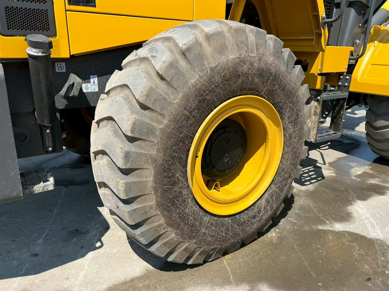 XCMG ZL50GN Payloader Brand New Condition - Kolový nakladač: obrázek 4 XCMG ZL50GN Payloader Brand New Condition - Kolový nakladač: obrázek 4