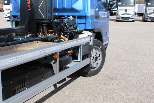 FUSO 9C18E - Hákový nosič kontejnerů: obrázek 5 FUSO 9C18E - Hákový nosič kontejnerů: obrázek 5