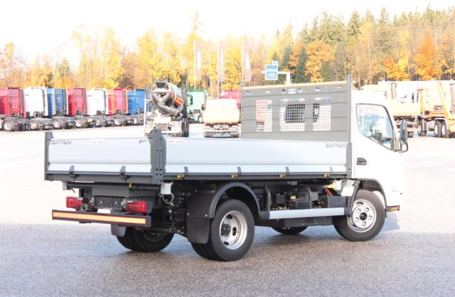 FUSO eCanter 4S15E - Dodávka sklápěč: obrázek 4 FUSO eCanter 4S15E - Dodávka sklápěč: obrázek 4