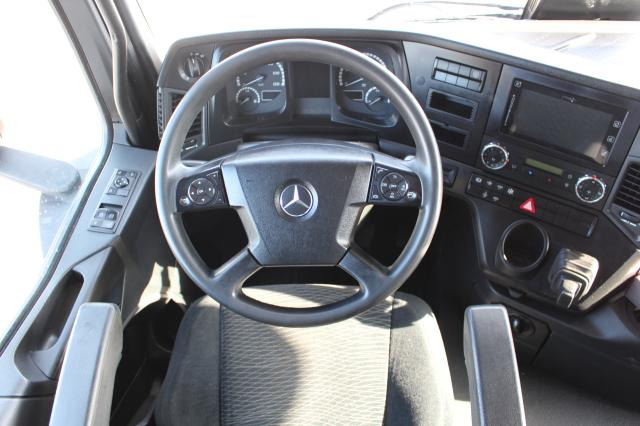 Ramenový nosič kontajnerov Mercedes-Benz Arocs 3353K ABSETZER: obrázek 8 Ramenový nosič kontajnerov Mercedes-Benz Arocs 3353K ABSETZER: obrázek 8