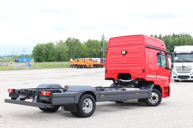 Mercedes-Benz Atego 1223 L nR - Podvozek s kabinou: obrázek 4 Mercedes-Benz Atego 1223 L nR - Podvozek s kabinou: obrázek 4