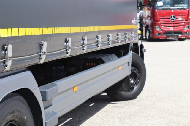 Mercedes-Benz Atego 1527 L - Plachtový nákladní auto: obrázek 5 Mercedes-Benz Atego 1527 L - Plachtový nákladní auto: obrázek 5