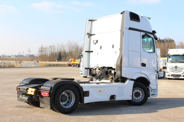 Mercedes-Benz Actros 1851 LS - Tahač: obrázek 3 Mercedes-Benz Actros 1851 LS - Tahač: obrázek 3