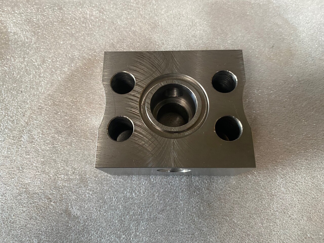 O&K Terex RH90 Flange 1754496 4018570 509-4542 - Náhradní díly: obrázek 3 O&K Terex RH90 Flange 1754496 4018570 509-4542 - Náhradní díly: obrázek 3