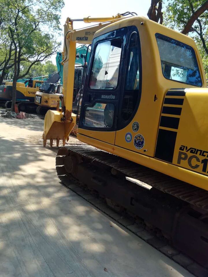 Komatsu PC120-6 - Pásové rýpadlo: obrázek 4 Komatsu PC120-6 - Pásové rýpadlo: obrázek 4