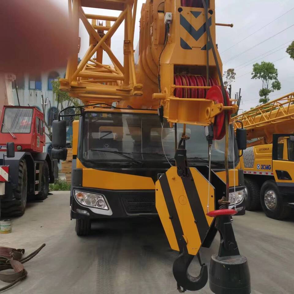 XCMG QY100 - Autojeřáb: obrázek 2 XCMG QY100 - Autojeřáb: obrázek 2