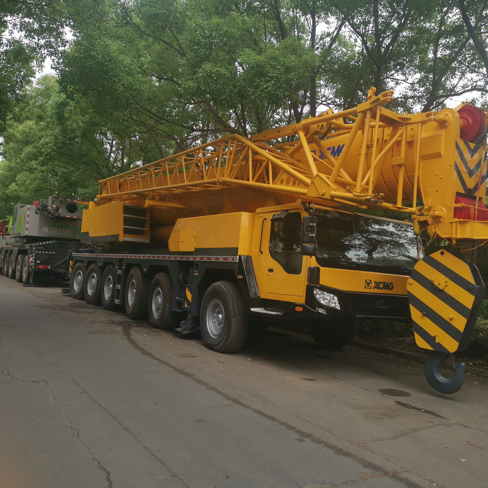 XCMG QY180 - Autojeřáb: obrázek 1 XCMG QY180 - Autojeřáb: obrázek 1