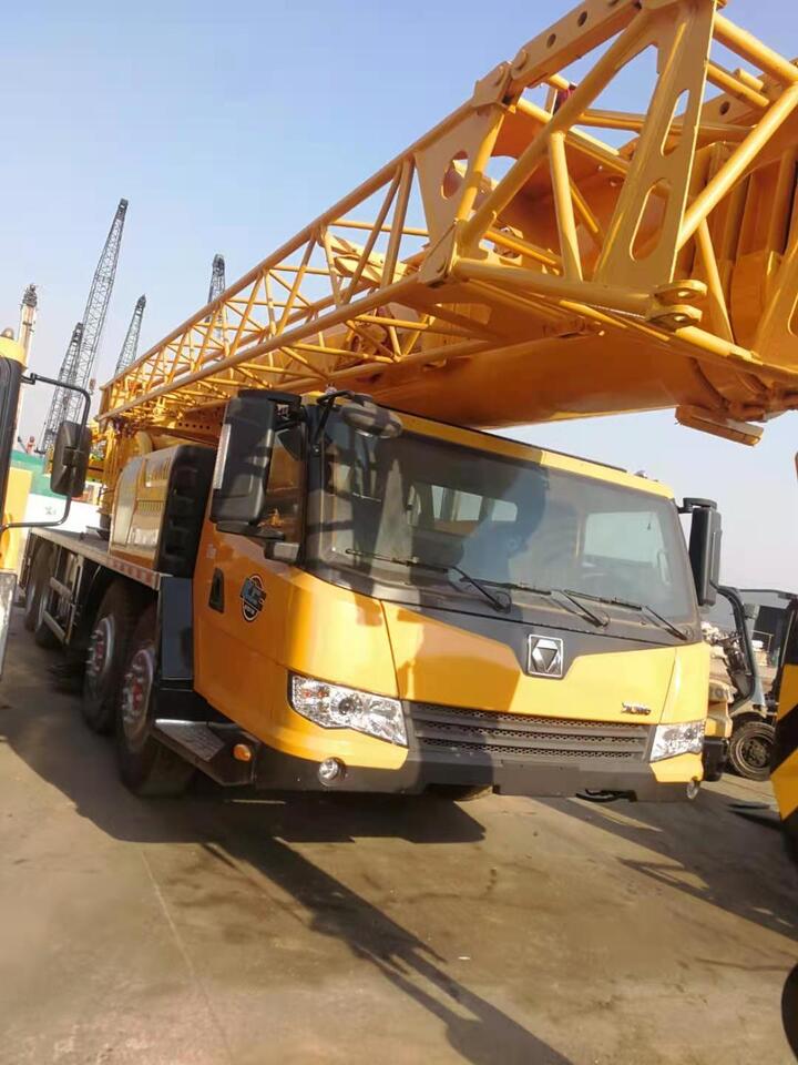 XCMG QY70K - Autojeřáb: obrázek 2 XCMG QY70K - Autojeřáb: obrázek 2