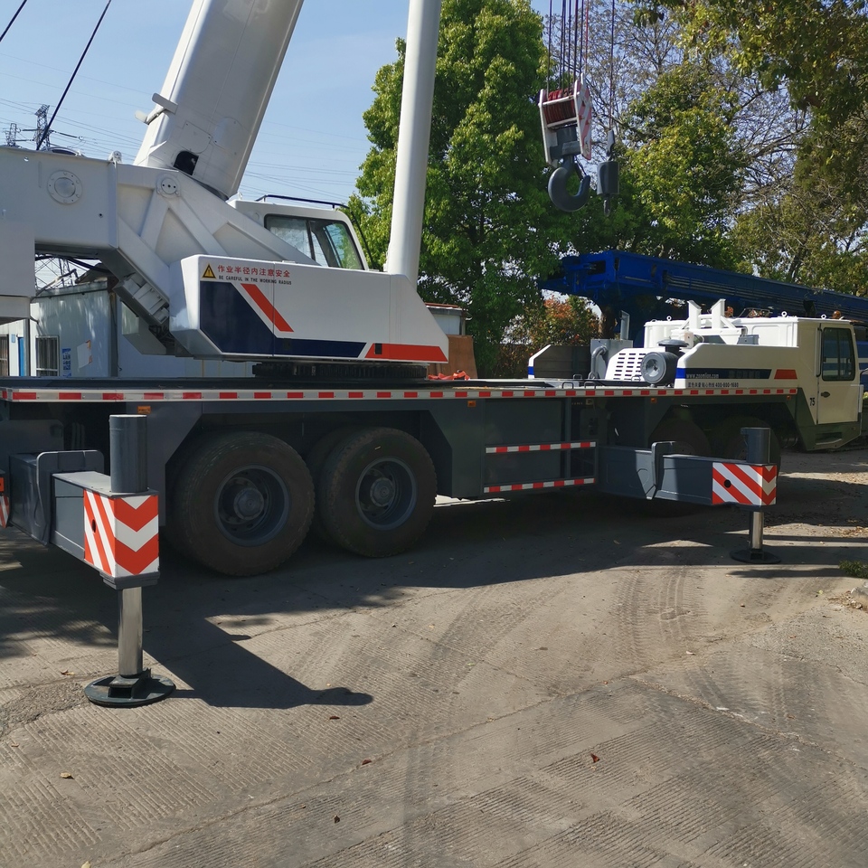 Autojeřáb Zoomlion QY70V: obrázek 6