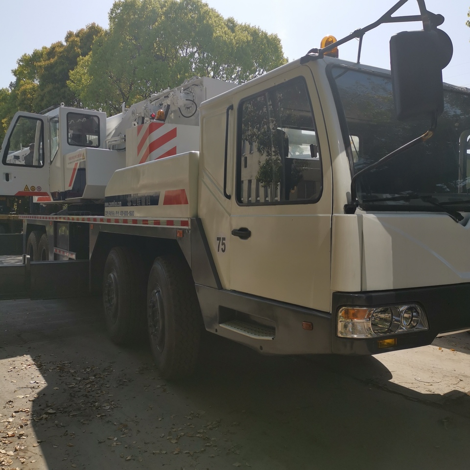 Zoomlion QY70V - Autojeřáb: obrázek 1 Zoomlion QY70V - Autojeřáb: obrázek 1