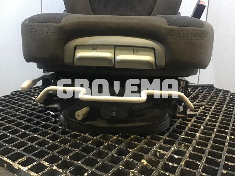 Grammer R926 K-LC / R946 LC / R946 LC-V / R946 NLC - Sedaček: obrázek 2 Grammer R926 K-LC / R946 LC / R946 LC-V / R946 NLC - Sedaček: obrázek 2