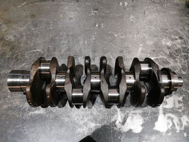Liebherr Crankshaft D934S - Zalomený hřídel: obrázek 1 Liebherr Crankshaft D934S - Zalomený hřídel: obrázek 1