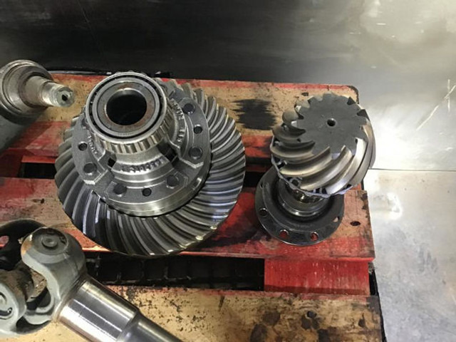 Liebherr Differential - Diferenciál: obrázek 2 Liebherr Differential - Diferenciál: obrázek 2