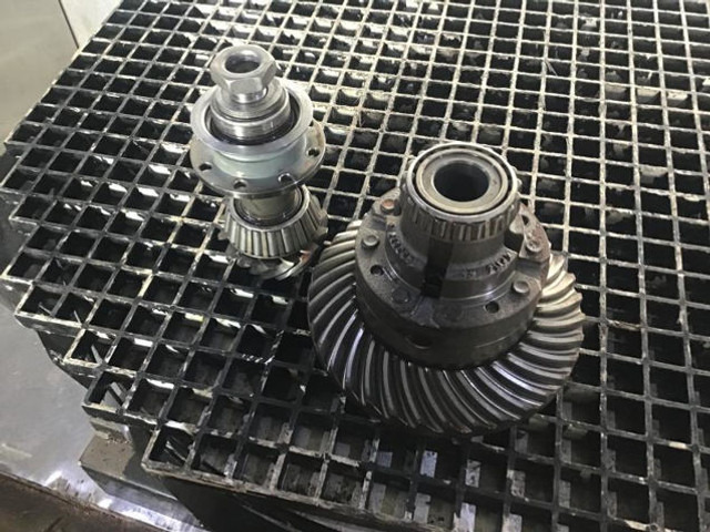Liebherr Differential - Diferenciál: obrázek 4 Liebherr Differential - Diferenciál: obrázek 4